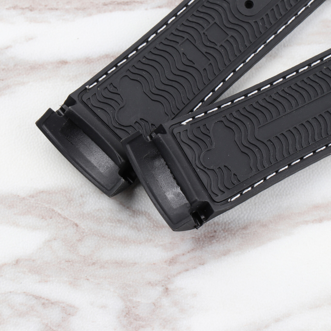 Luxury Silicone Watch Band Strap Curved End Waterproof 19/20/21/22mm Fit Omega