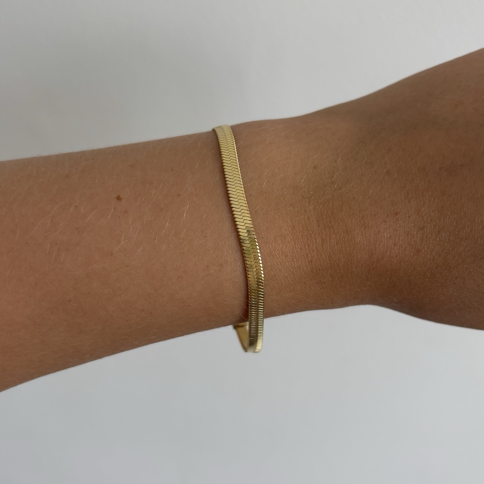 14K Solid Gold Snake Chain Bracelet Herringbone – Tarnish/Water Proof – 18cm