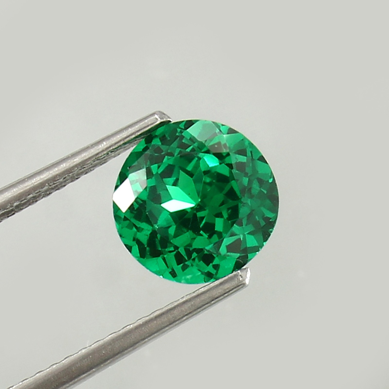14×14 MM Colombian Emerald Round Cut Fine Quality Hydrothermal Gemstone Loose
