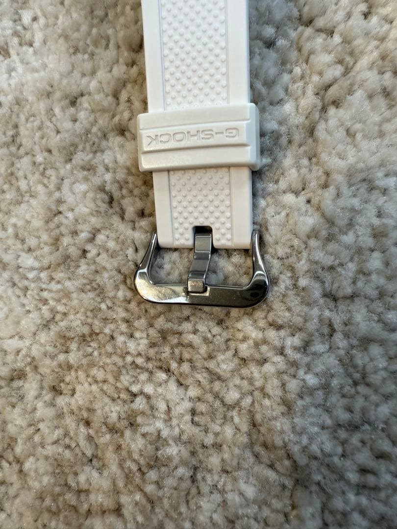 Good Condition G-Shock GST W310 White Radio Solar Watch No.gs2223