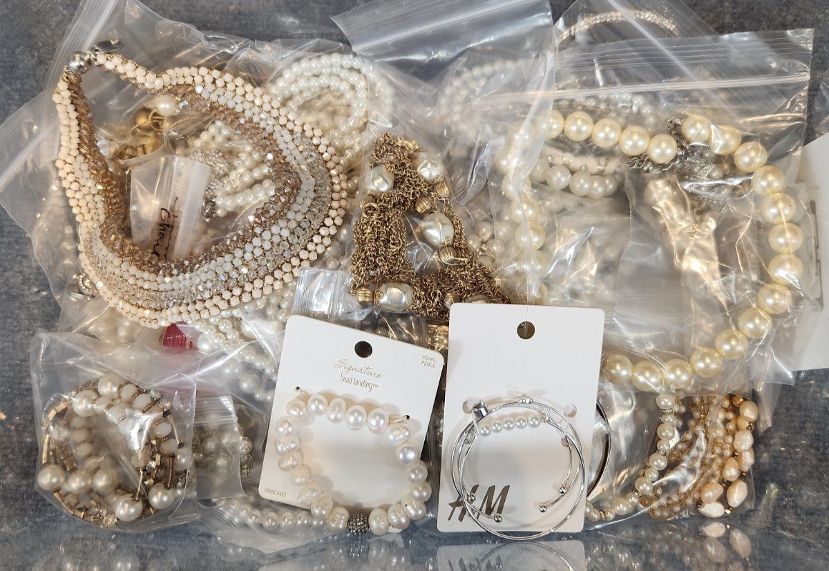Jewelry Wearable Mother of the Bride Collection 5 Lbs #700 See Description