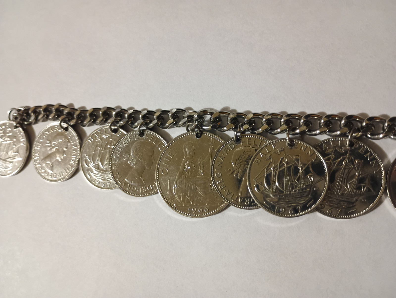 Vintage Great Britain Coin Charm Curb Link Bracelet 1966-67