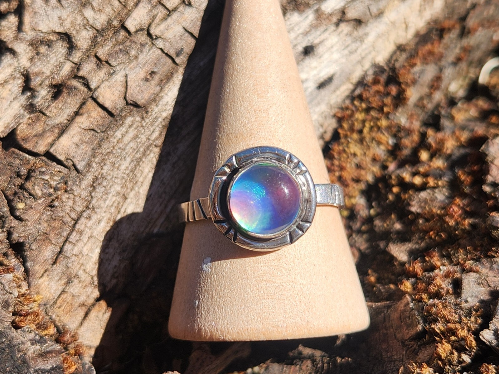 Aurora Opal Handmade Sterling Silver 925 Round Ring, Size 9 Pink Purple
