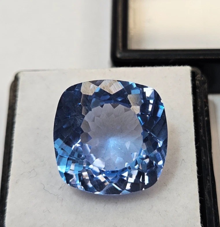 VVS Quality Sapphire Blue Cushion Cut 10-12 Ct For Pendant Making Loose Gemstone