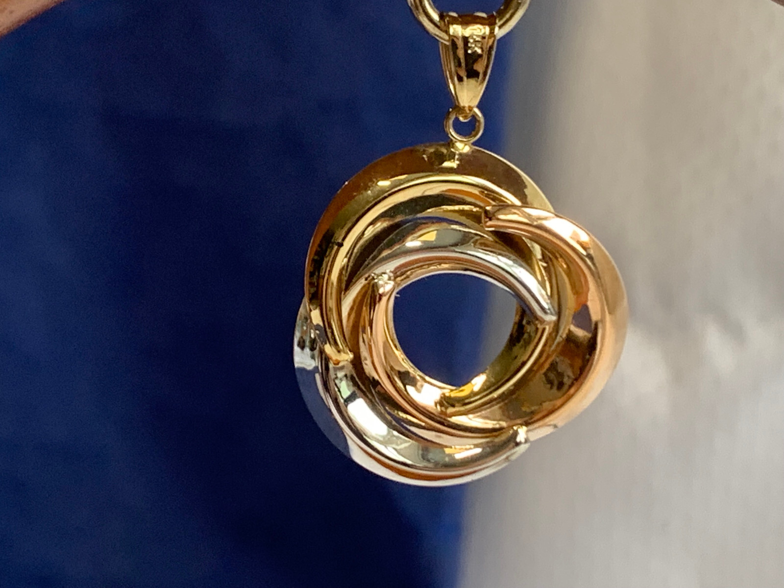 14K Tri-Color Gold Swirl Pendant 2.34g Fine Jewelry Yellow Rose & White Gold