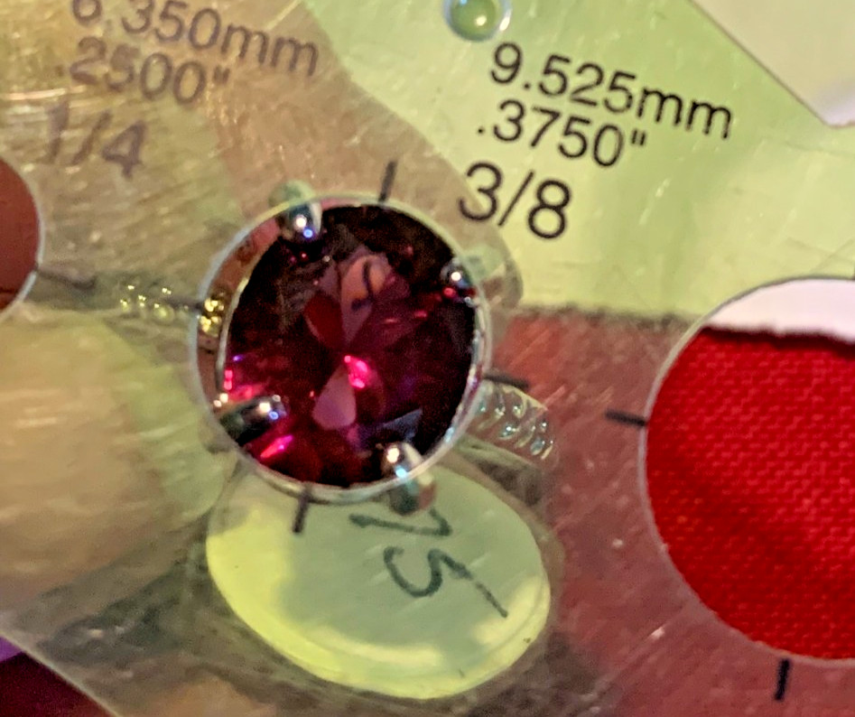Alexandrite Color Change 9 MM Solitare Lab Creation Ring Size 8 R-3024