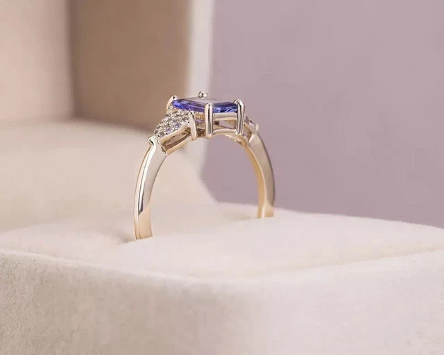 2.0Ct Emerald Lab Creation Tanzanite Women’s Wedding Ring 14K Rose Gold Plated