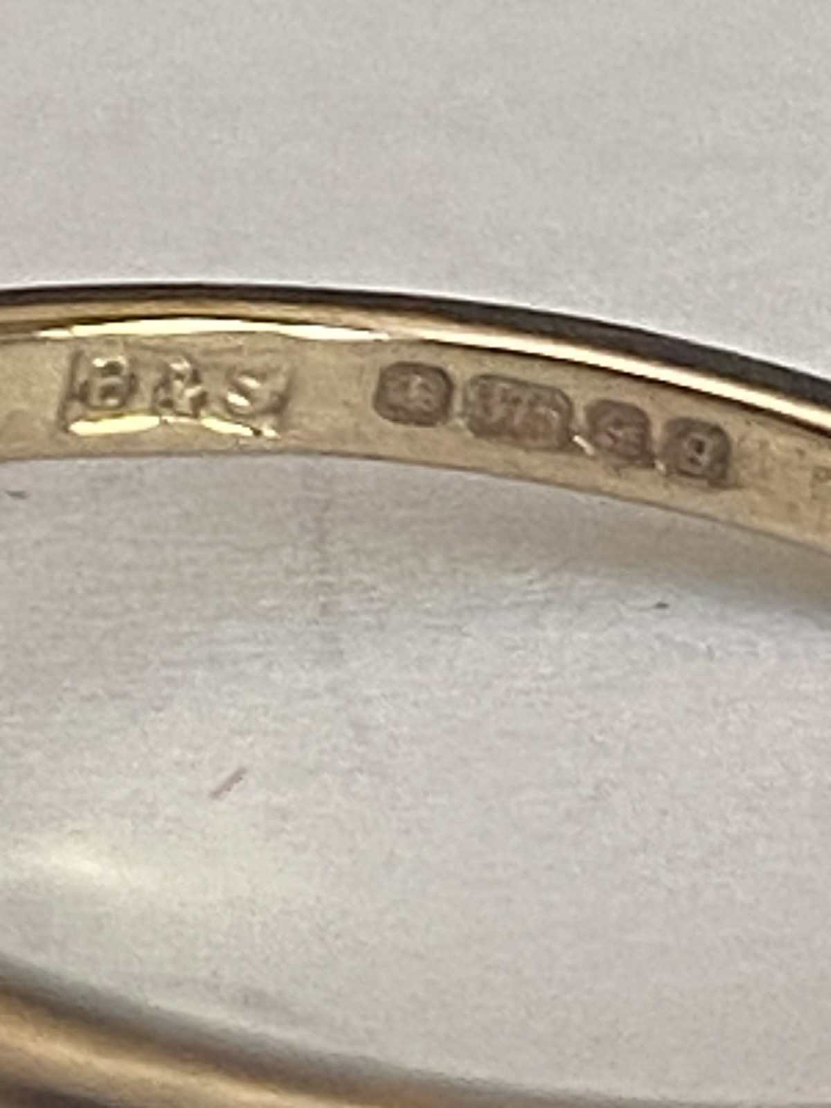 Vintage 9 Carat Yellow Gold Opal Doublet Ring Size i1/2