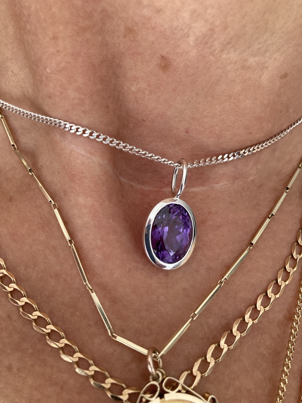 Stunning Semi precious Gem stone Pendant (returns accepted if you don’t agree)