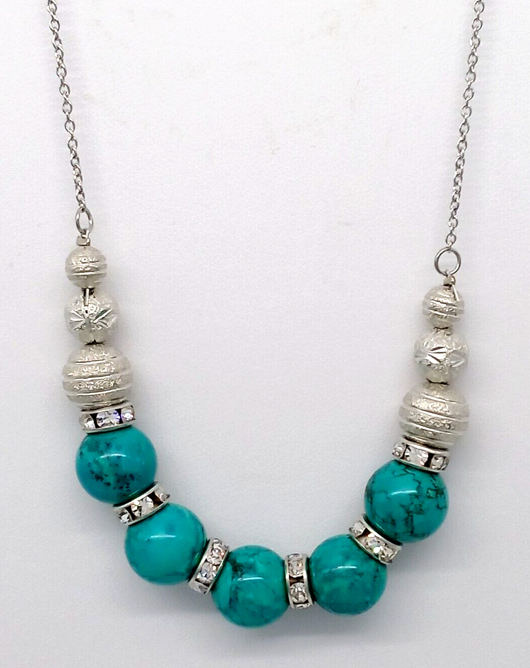 Green and Black Bead Rhinestone Chain Necklace Silver Tone Metal Clear Crystals