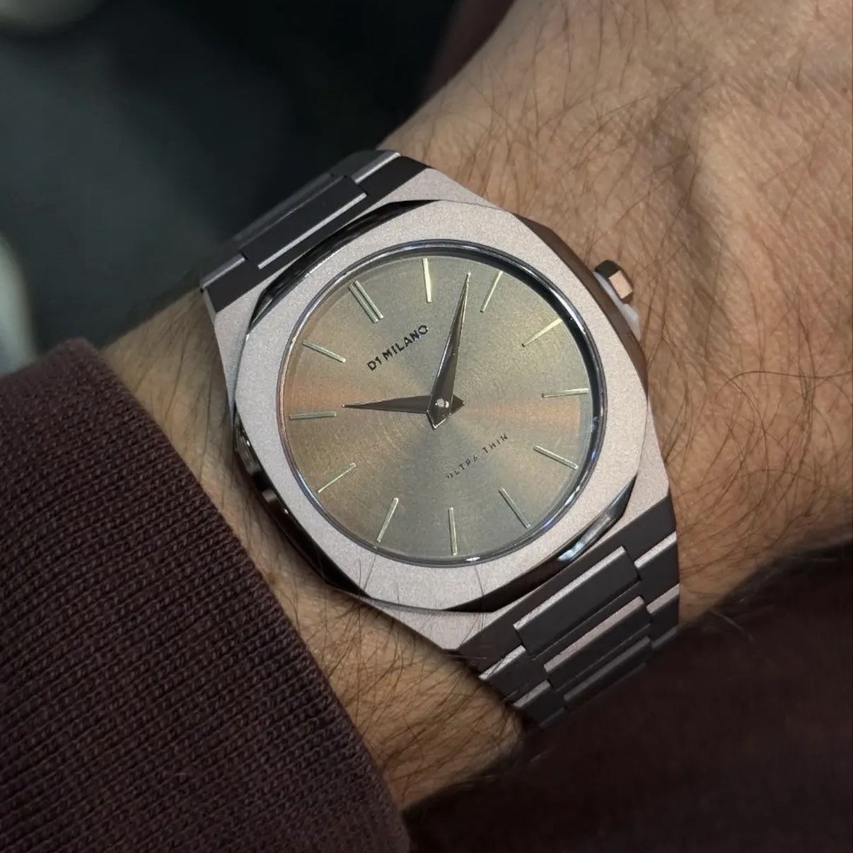 D1 Milano Chocolate Ultra Thin Bracelet Watch 40mm – D1-UTBJ10