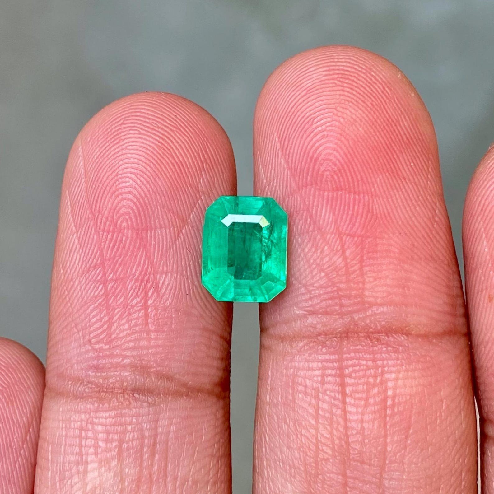 Natural Colombian Green Emerald 7 Ct GIE Certified Emerald Cut Loose Gemstone