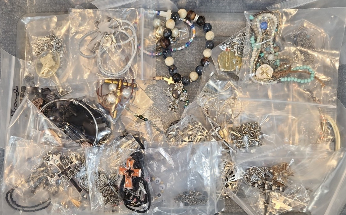 Jewelry Wearable Christian Collection 5 Lbs Lot # 712 See Description
