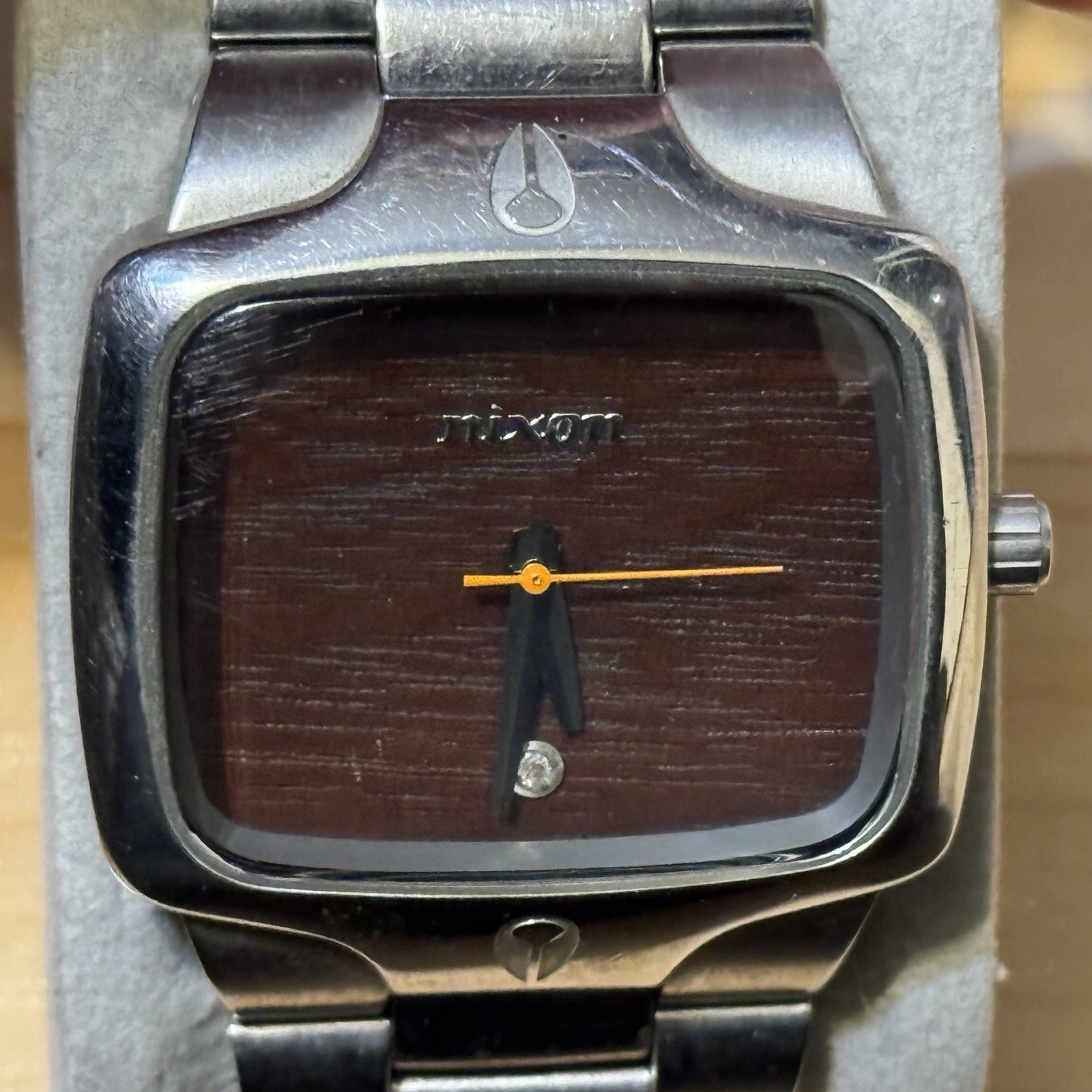 Nixon The Player Yes It’s Real Wood Grain Dial Men’s Analog Surf Watch RUNNING