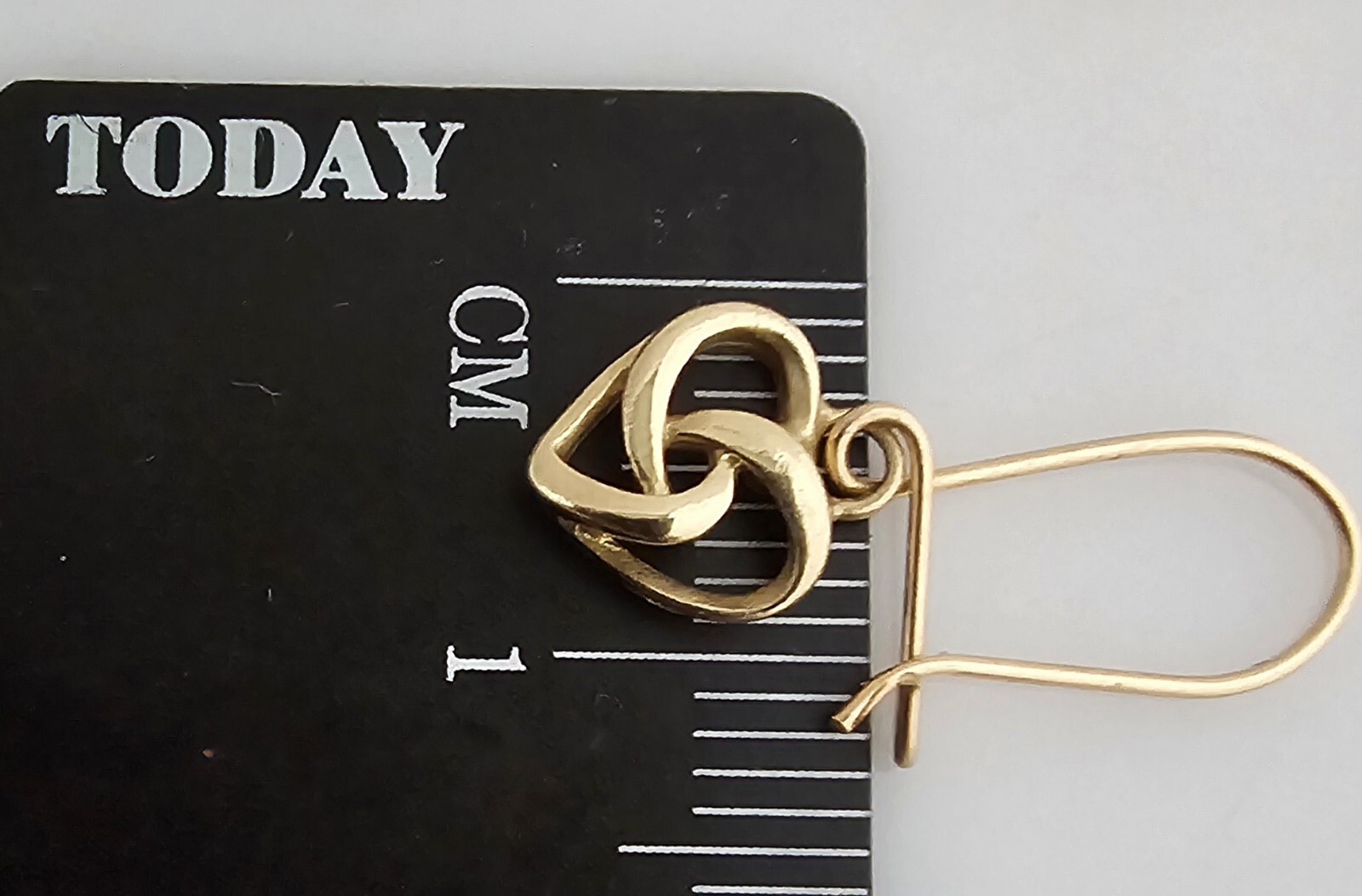 9 carat yellow gold 375, pair of small love heart earrings, long hook wires