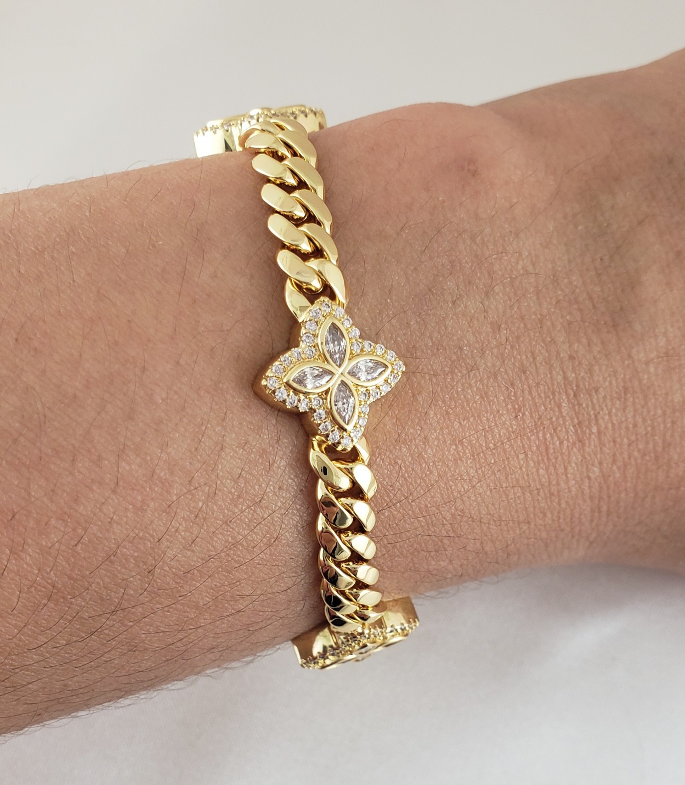 14K Gold Plated Cz Clover Flower Cuban Choker Chain Necklace And Bracelet Set