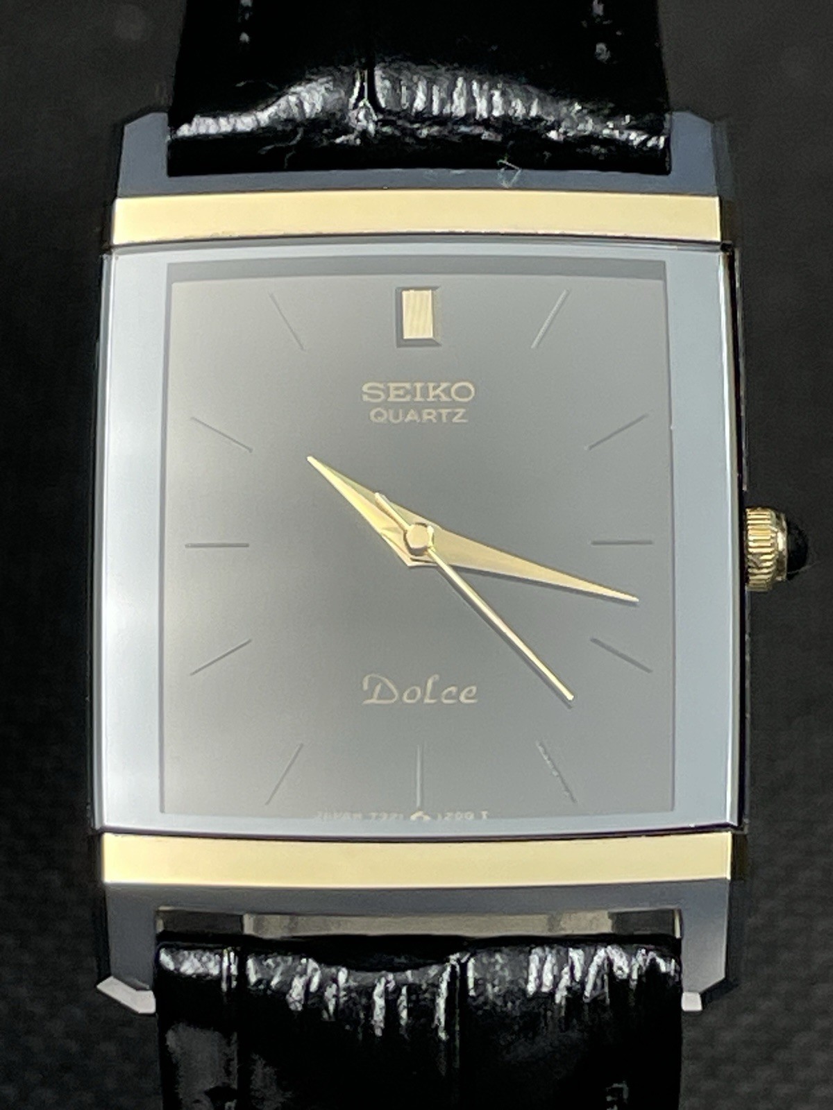 [Very good] Vintage Seiko Dolce 7321-5730 Quartz Men’s Watch From JAPAN