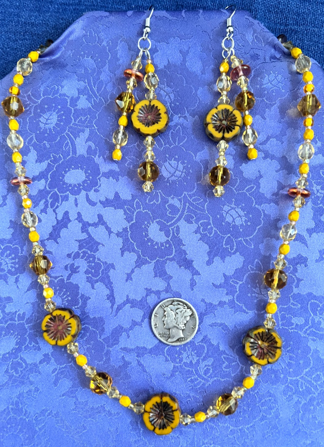 Beaded Necklace 17 Inches Czech Glass Hibiscus Flowers Dark Mustard