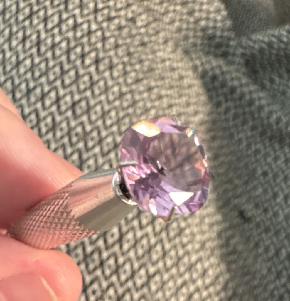 3.23Ct.Real 100%Natural Amethyst Bolivia None Treatment Full Fire&CLEAN!