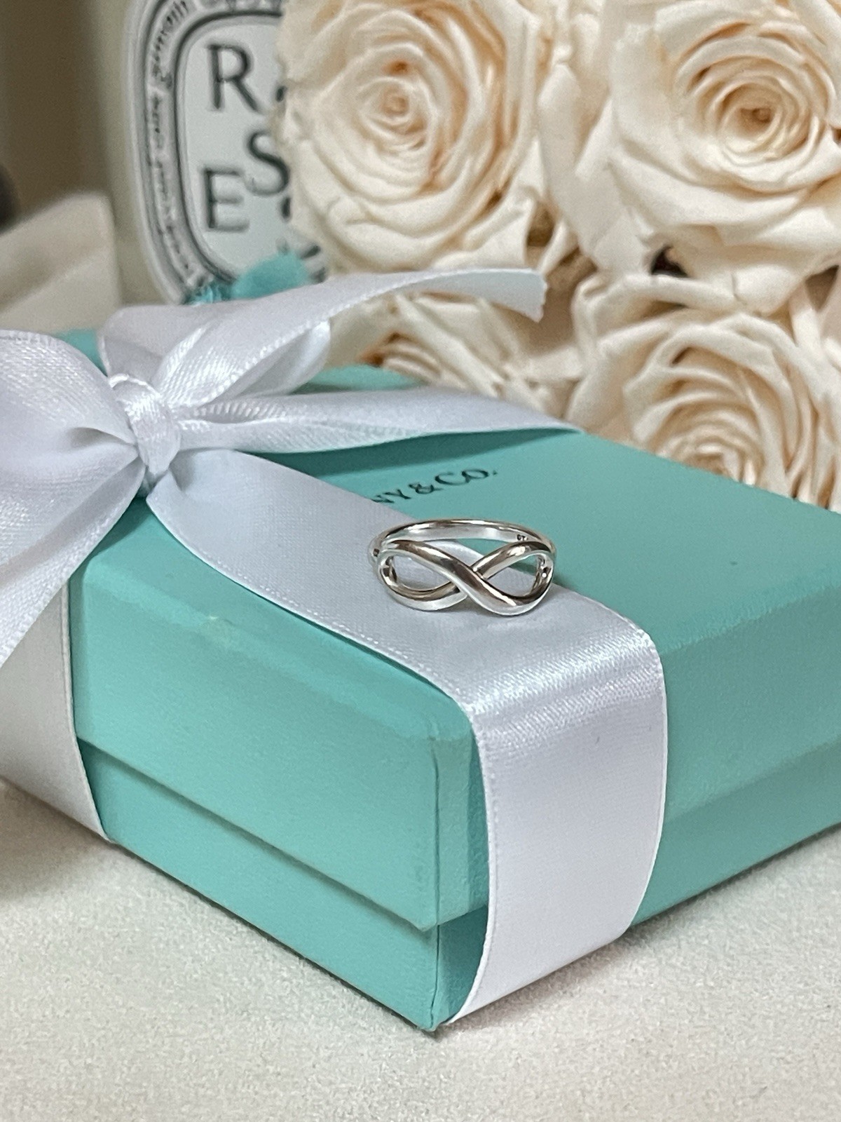 Tiffany & Co. Infinity Silver Ring size 5.5 $415 in Tiffany Blue Box