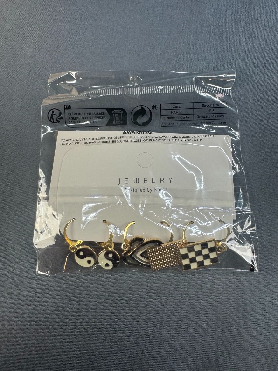 New 3 Pair Black White Yin Yang Checkerboard Huggie Hoop Earrings Gold Tone