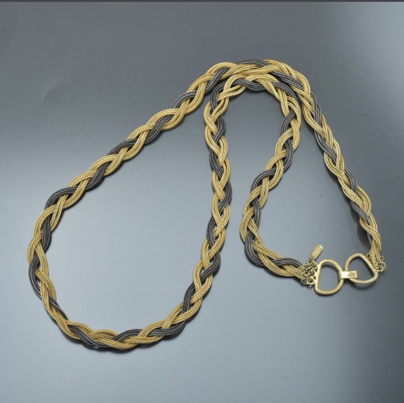 YVES SAINT LAURENT VINTAGE NECKLACE
