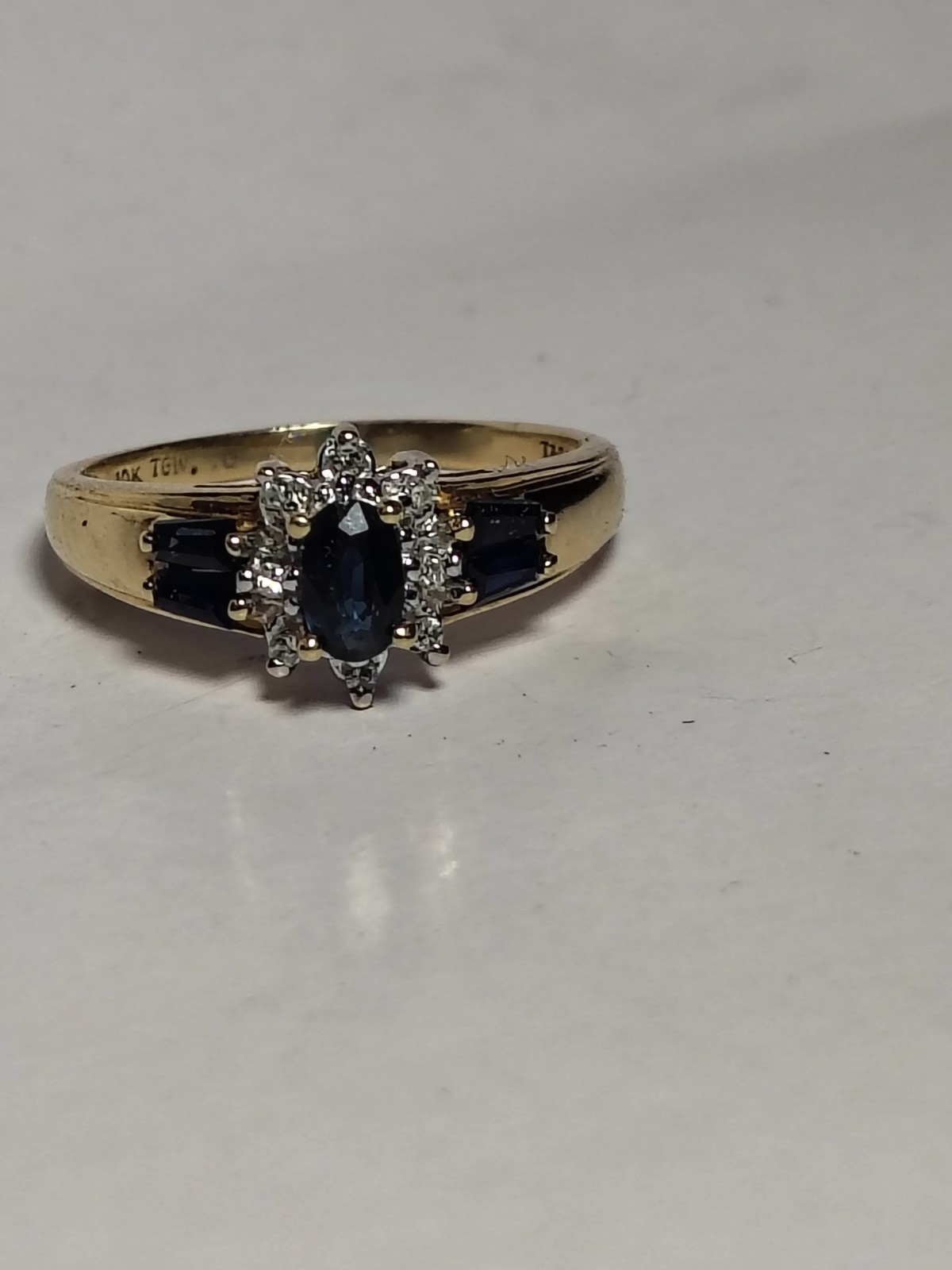 10k Gold Ring w/Blue Sapphires And Diamonds. Size 6.5