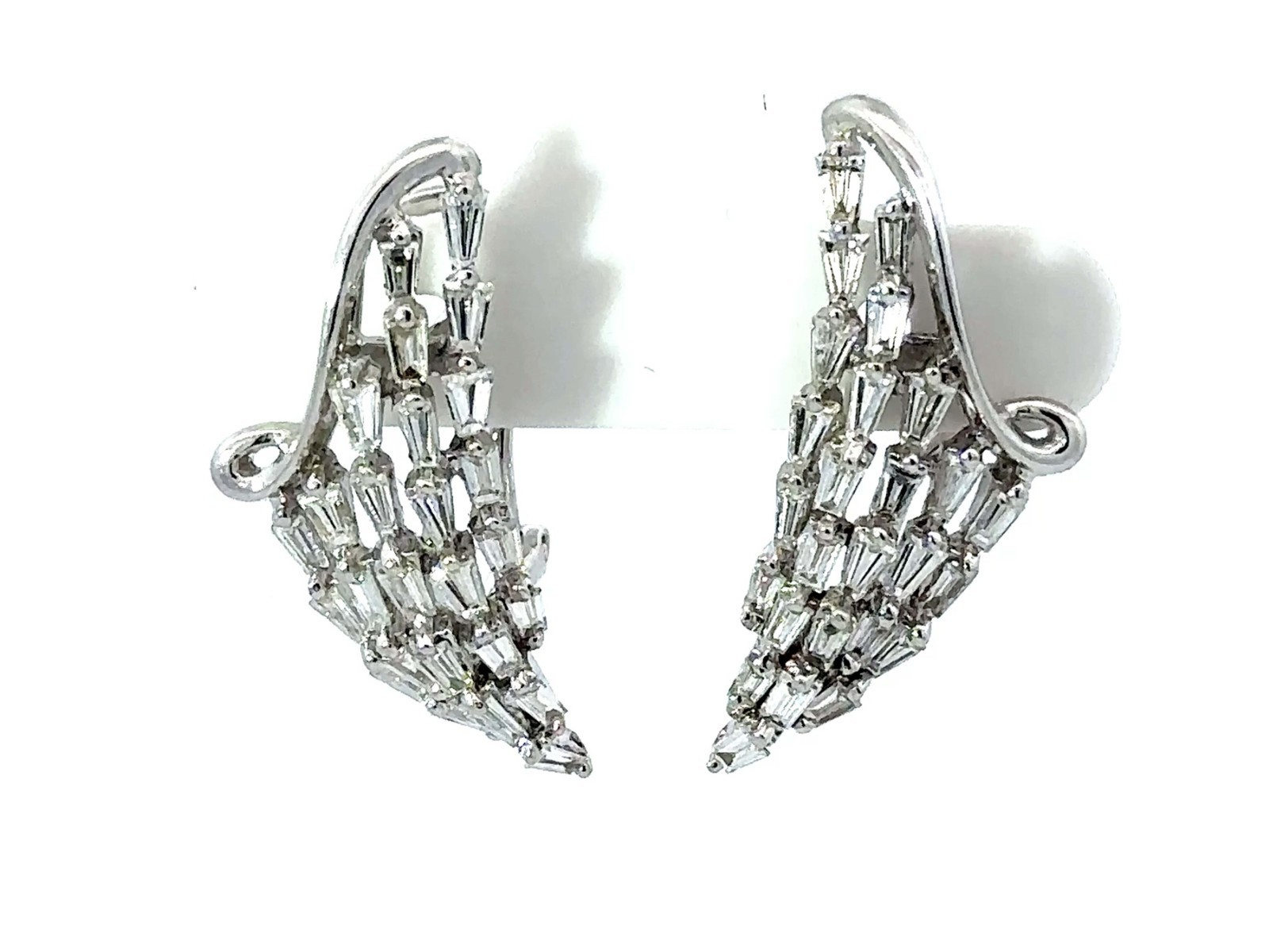 Tapered Baguette Diamond Earring 18k White Gold