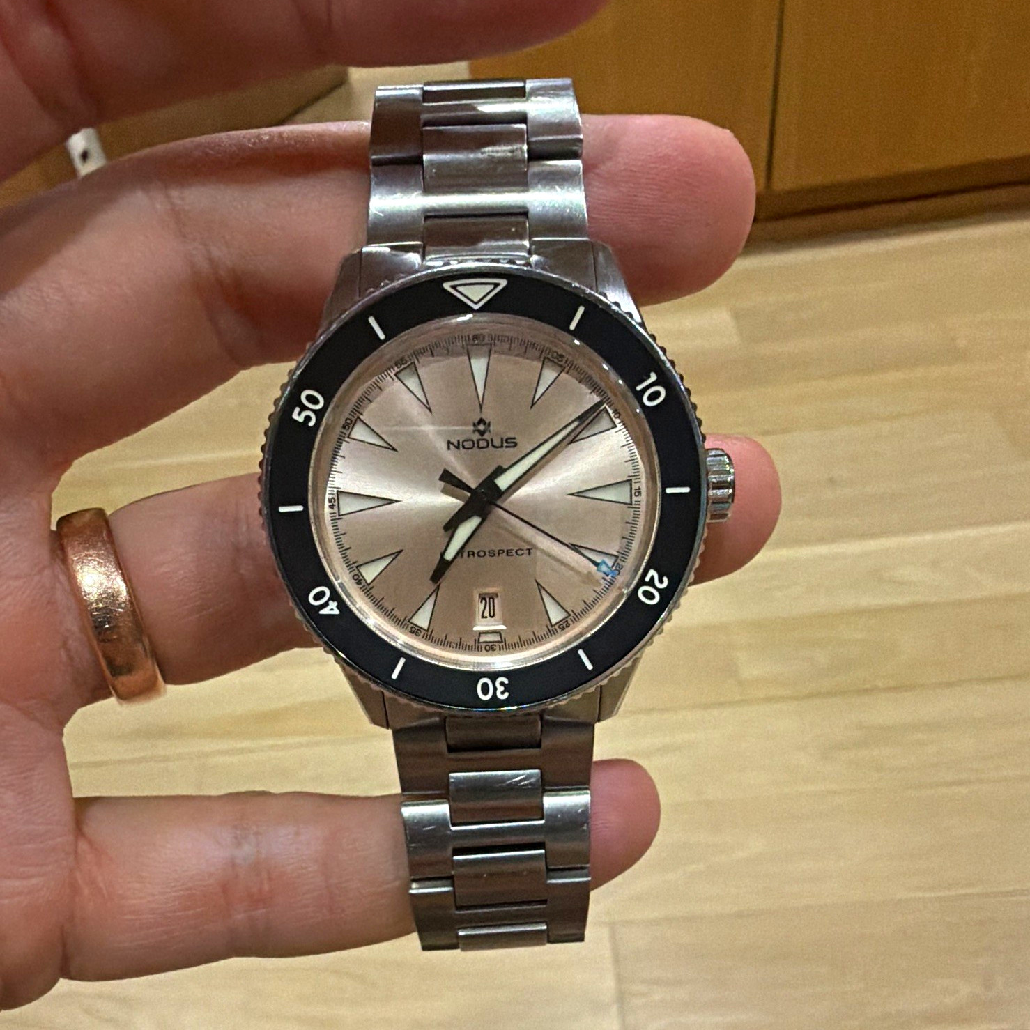 Nodus Retrospect III Automatic Diver 42mm Salmon Sky – Discontinued