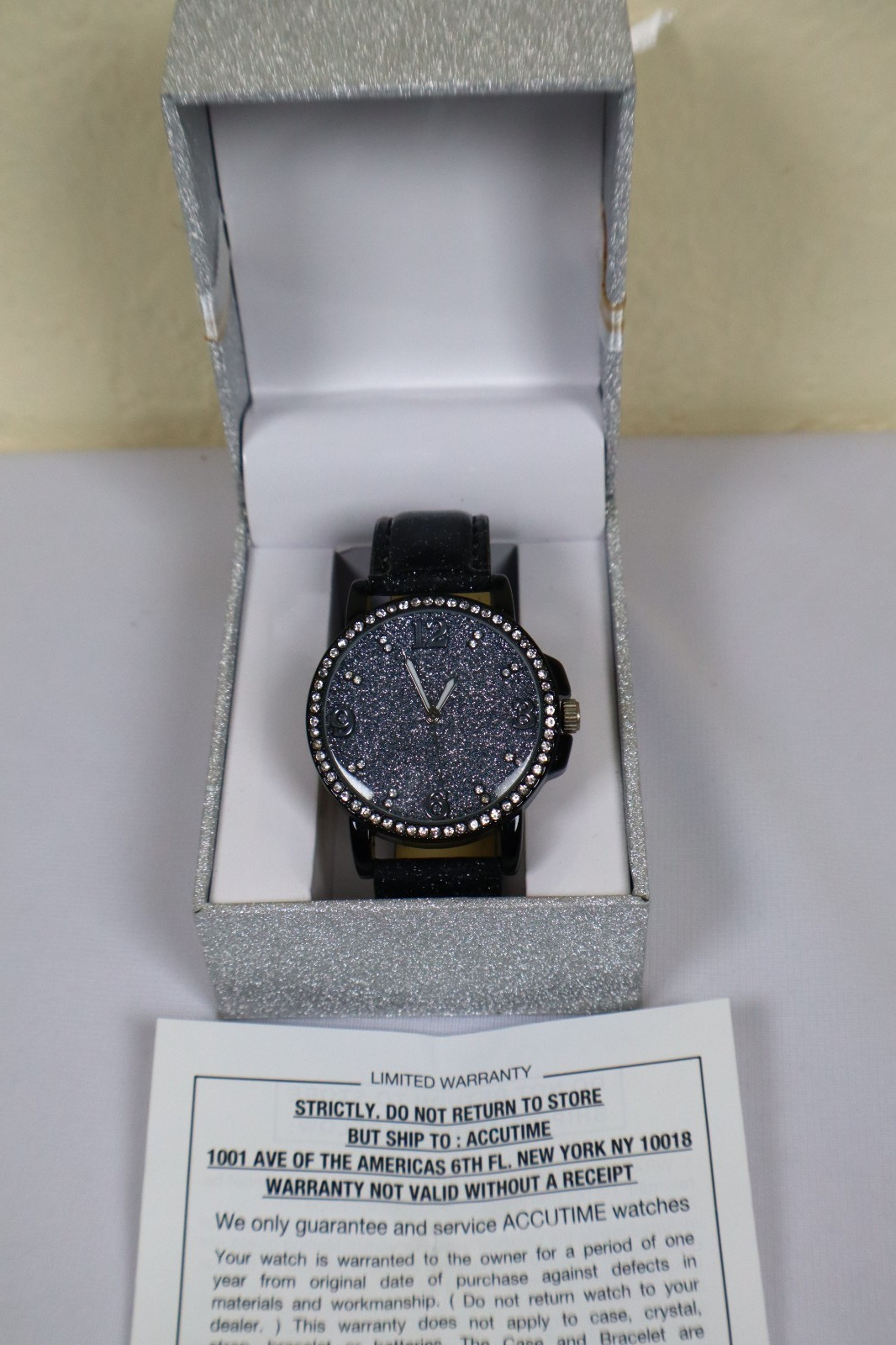 Accutime Watch K1467 NIB Very SPARKLY! ONE YEAR WARRANTY Needs New Battery