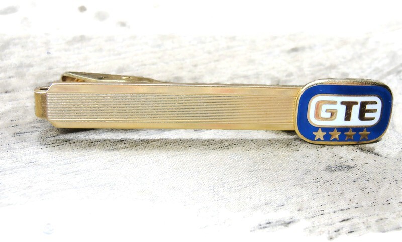 2 1/4″ “GTE 4 Star” 10K Emblem Gold 8.1 g Vtg Neck Tie Clip