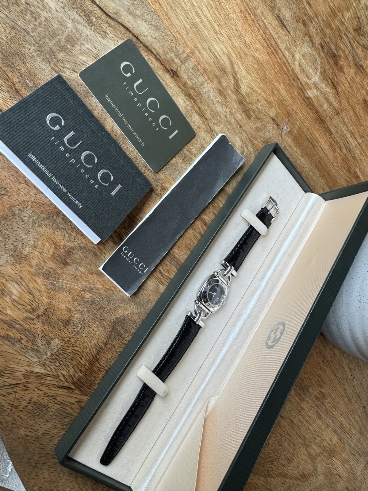Vintage Gucci Silver and Black Round Dial Link Bracelet Watch with Box & Papers