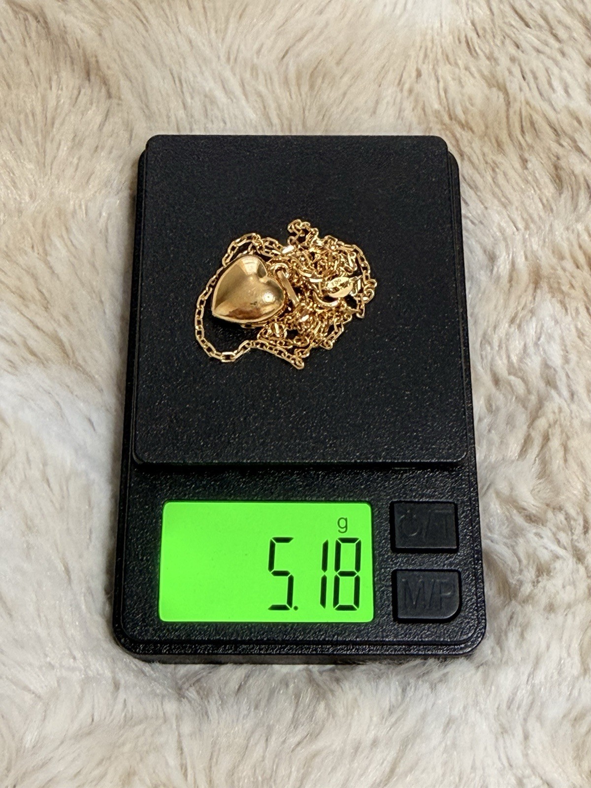 18 Karat Solid Gold Heart Necklace, 17 Inches