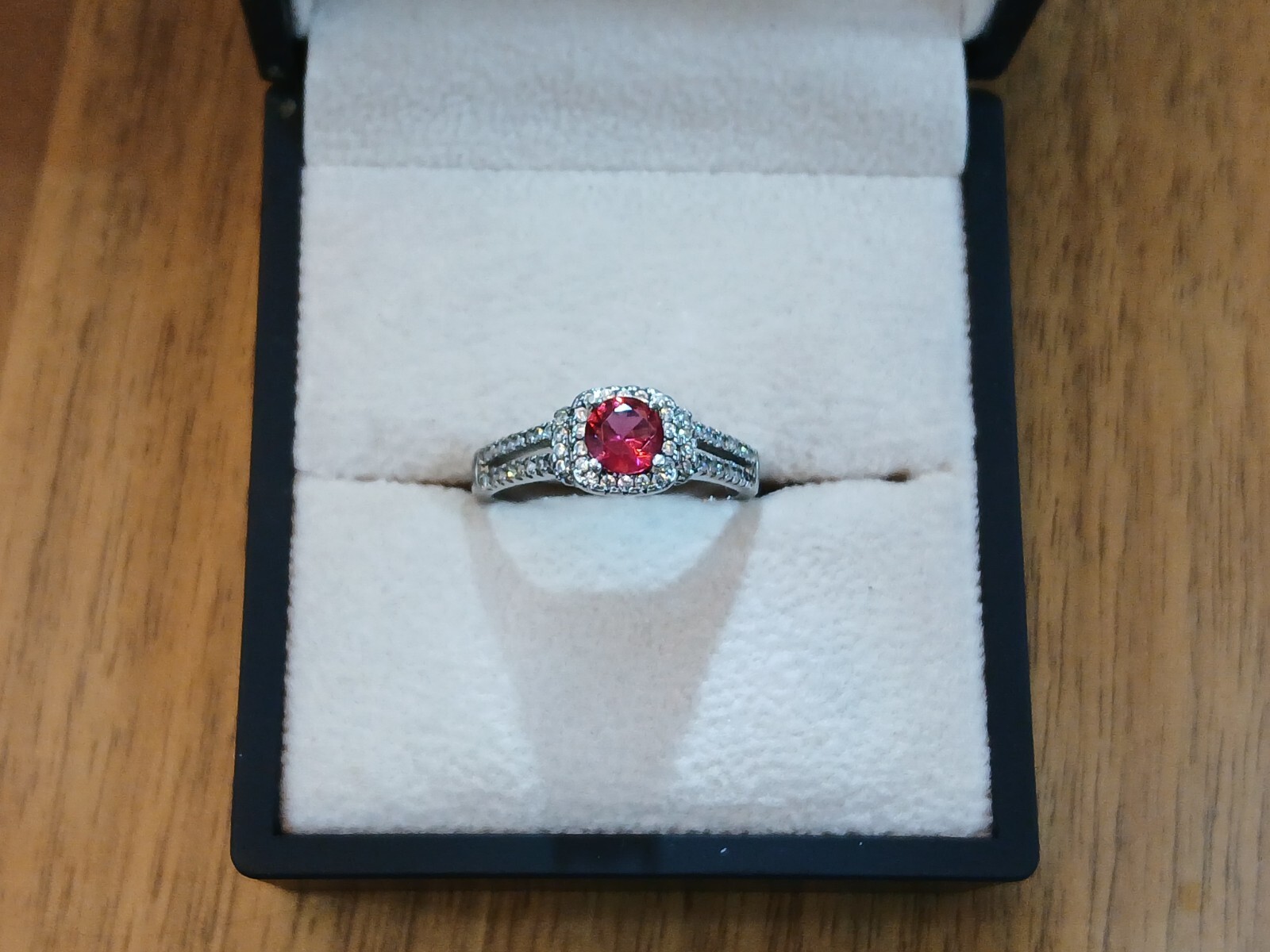 Sterling silver 925 women ring red stone +more than 50 mini stone ring size 9.25