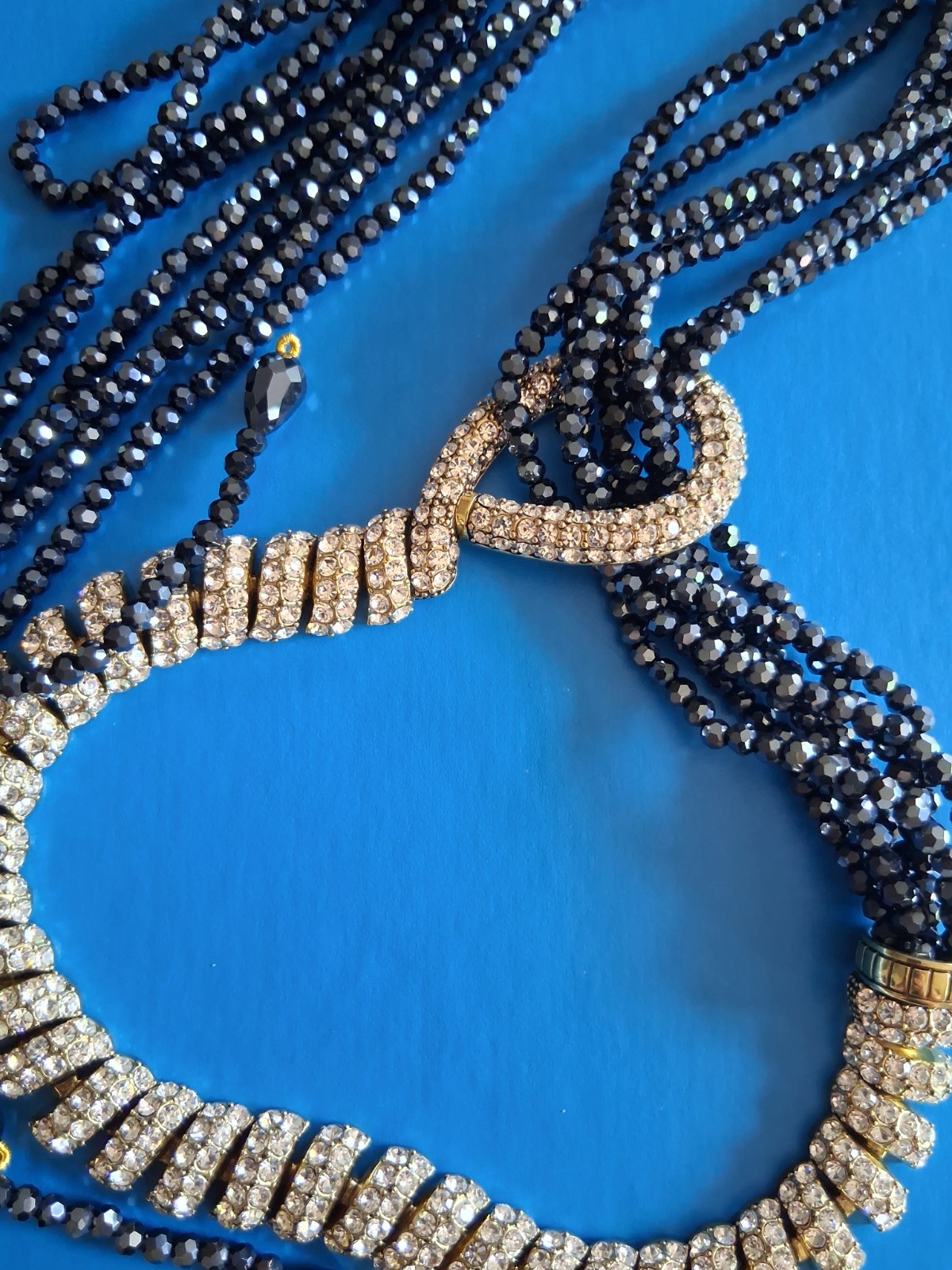 Heidi Daus modern crystal and hemitate necklace