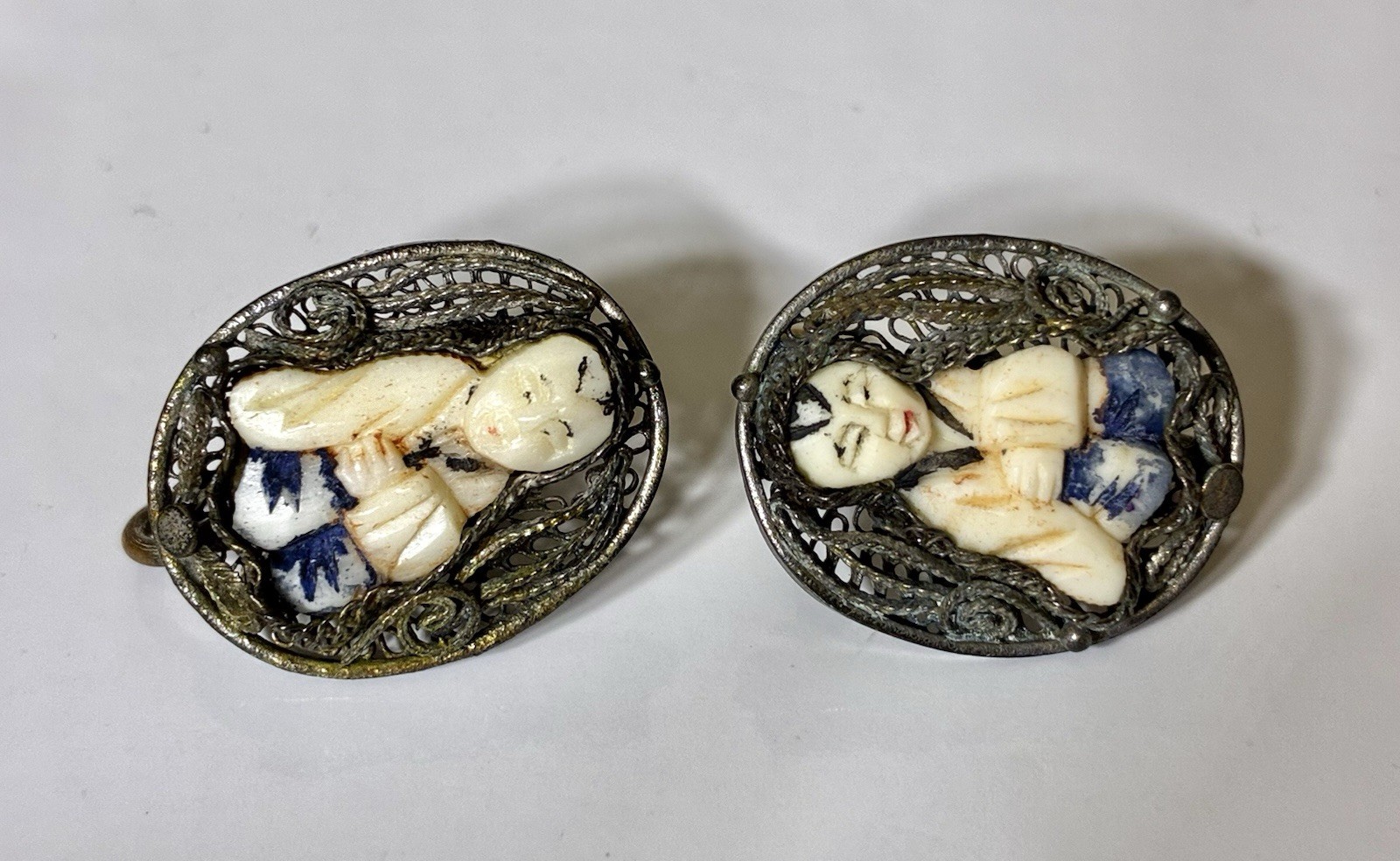 Vintage Chinese Export Filigree Earrings with Hand-Carved Court Lady Figures