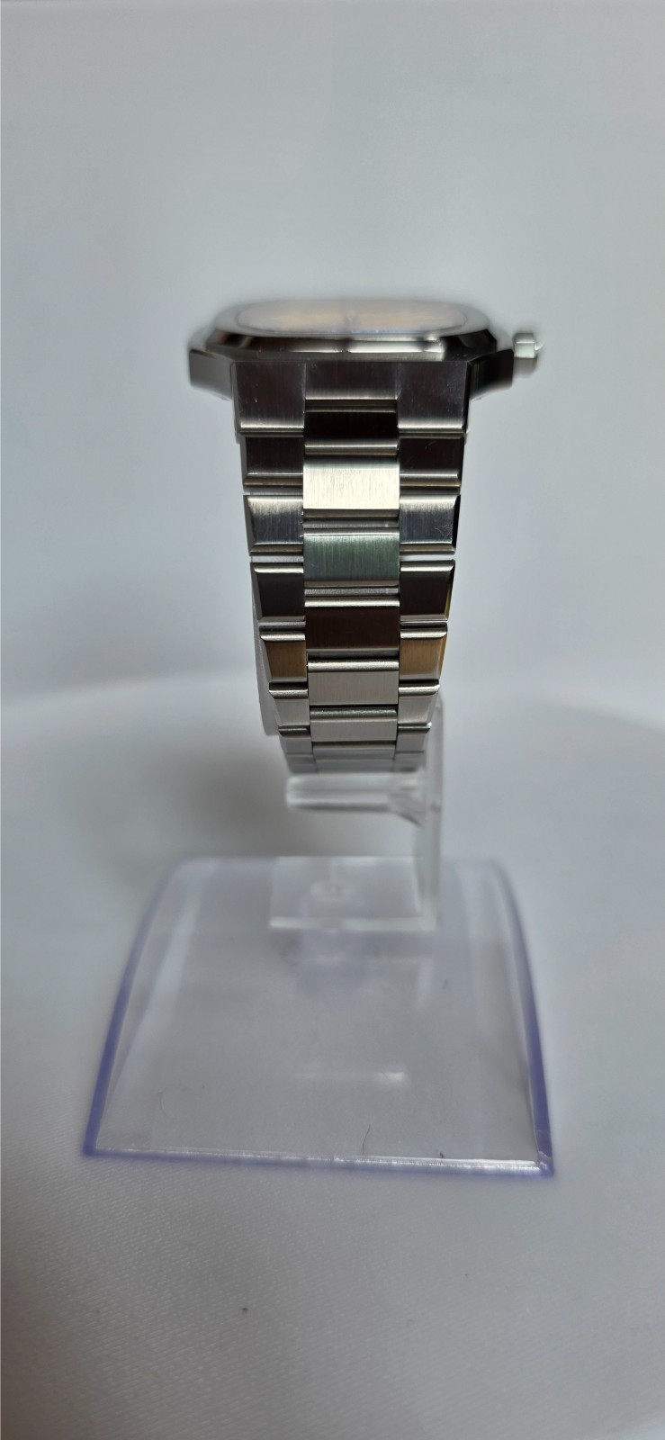 Maen Manhattan 37 Ultra Thin Watch Salmon Tuscan Hammered Dial Steel M2.2.3