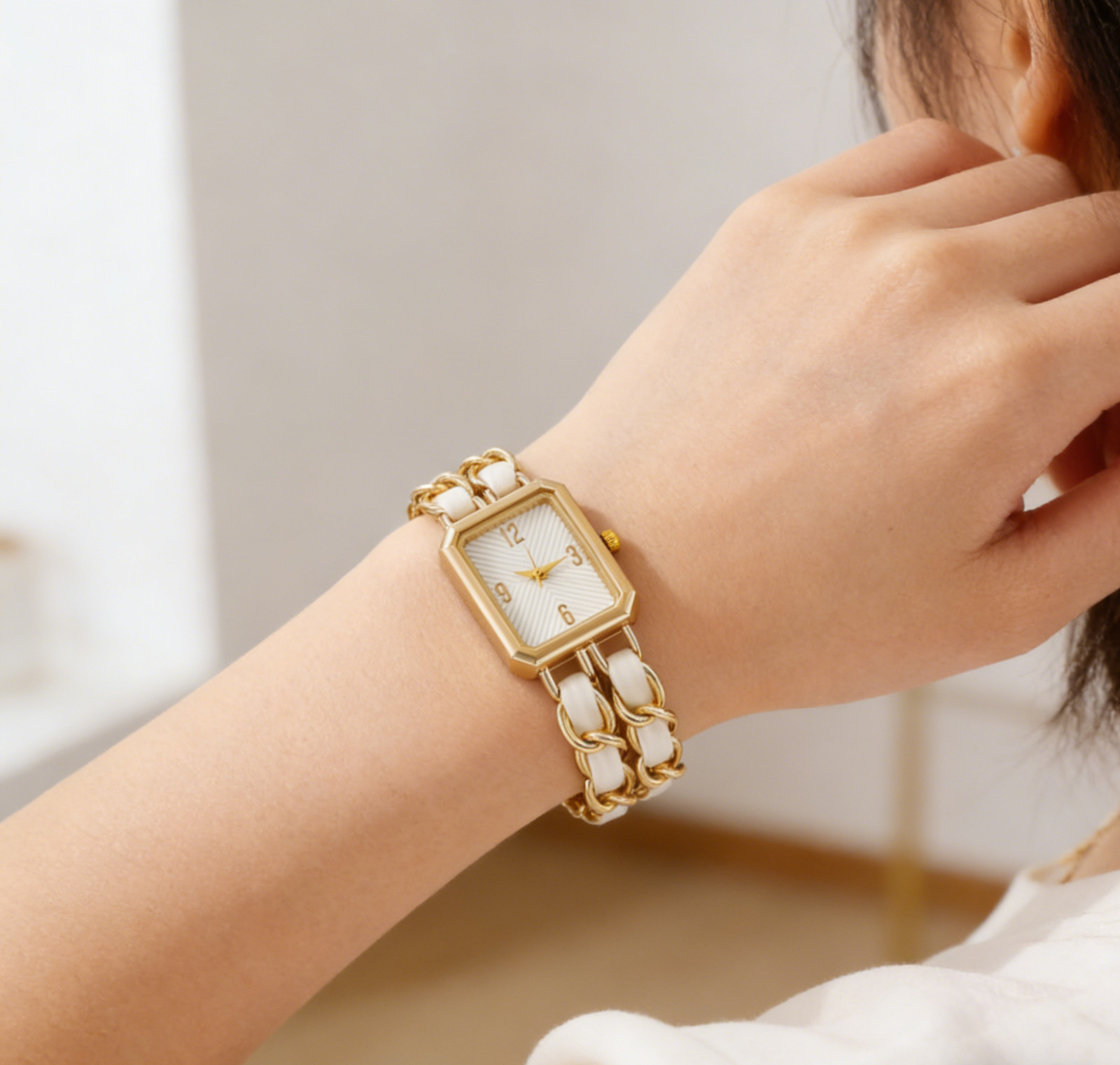 Women Vintage Square Quartz Watch Leather Chain Strap Dress Wrist Watch Fashion