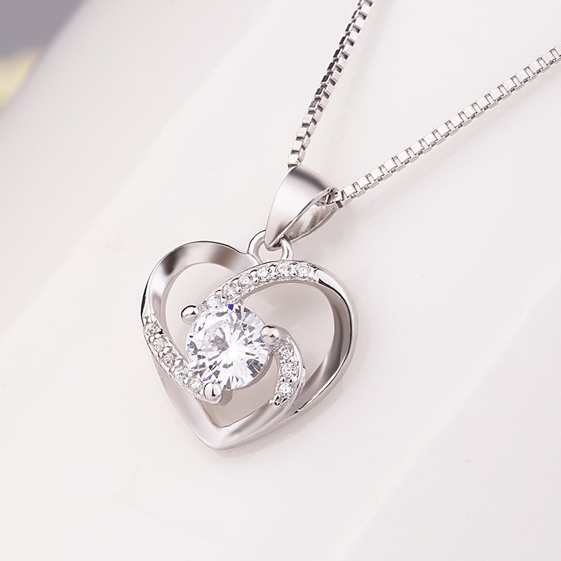 925 Silver Plated Heart-shaped Pendant Women’s Necklace Chain Couple Necklace