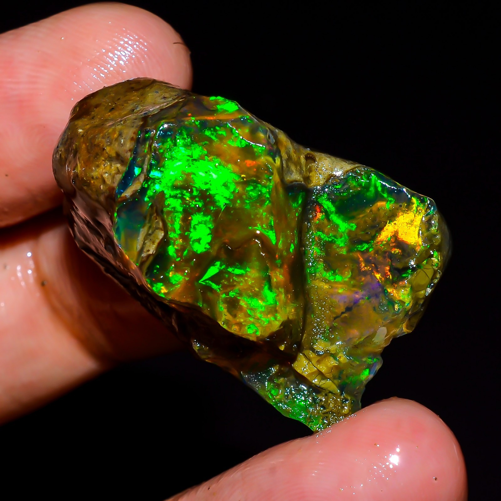 48 Ct Fire Opal Ethiopian Natural Oil Rough Gemstone For Jewelry 30x19x18 mm