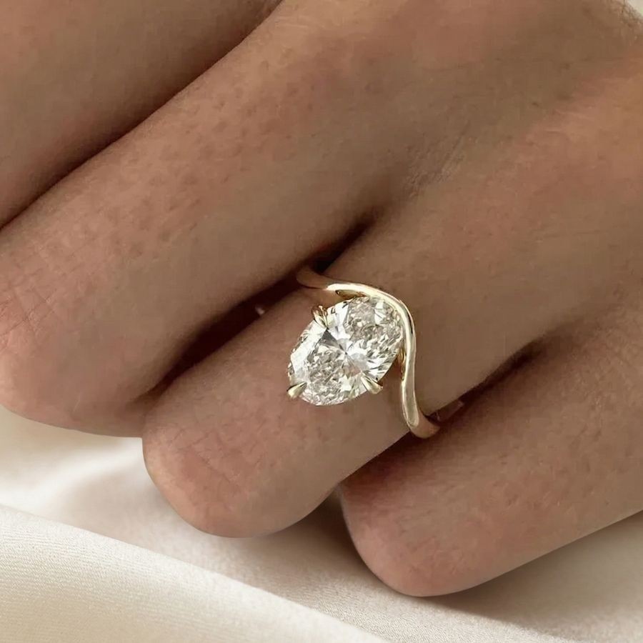 2.00 Ct Oval-Cut VS1 Lab Grown Diamond Wedding Engagement Ring 14k Yellow Gold