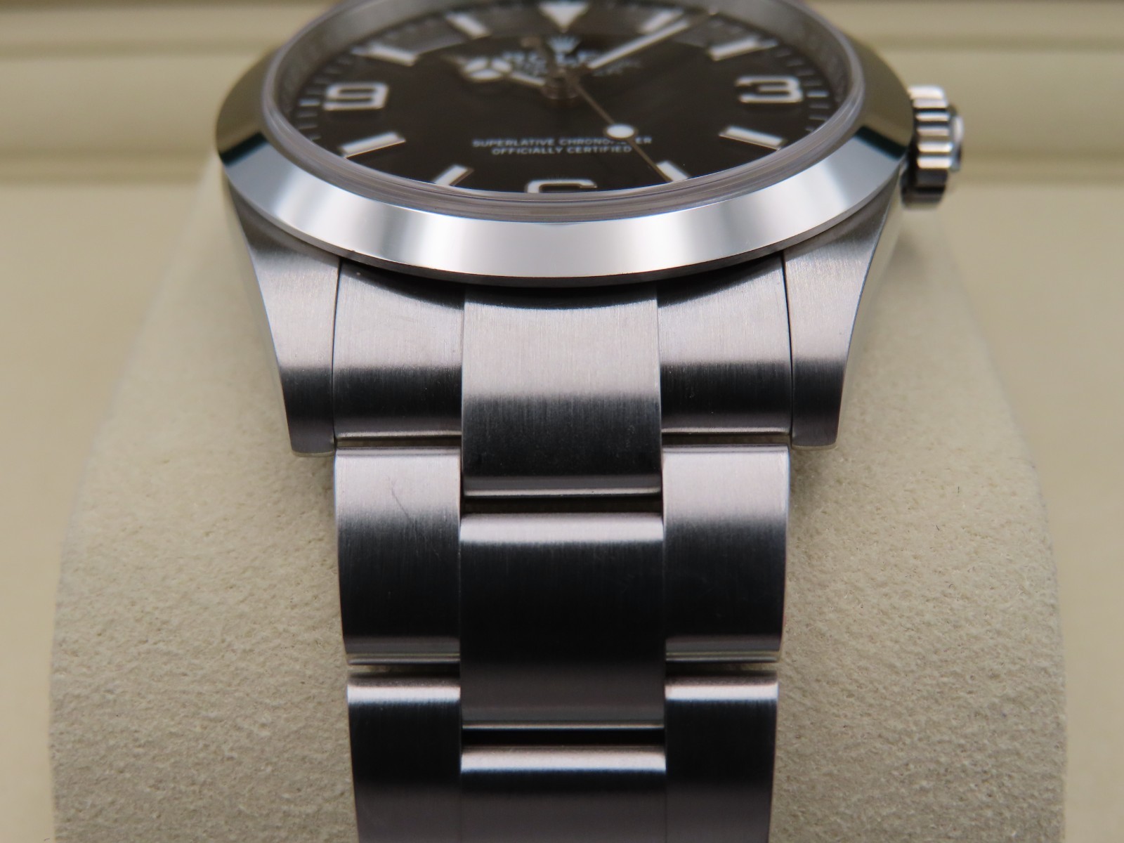 2025 Rolex Explorer I 224270 Black Dial Men’s 40mm Pre-Owned Wristwatch Full Set