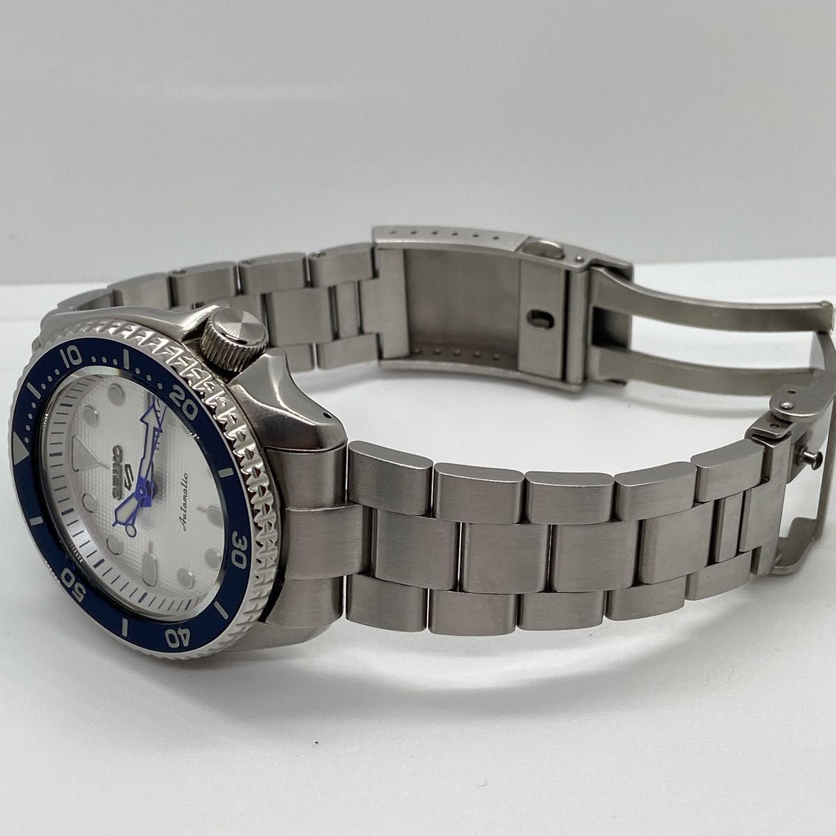 SEIKO Seiko 5 Sports SBSA109 Automatic Limited White Watch