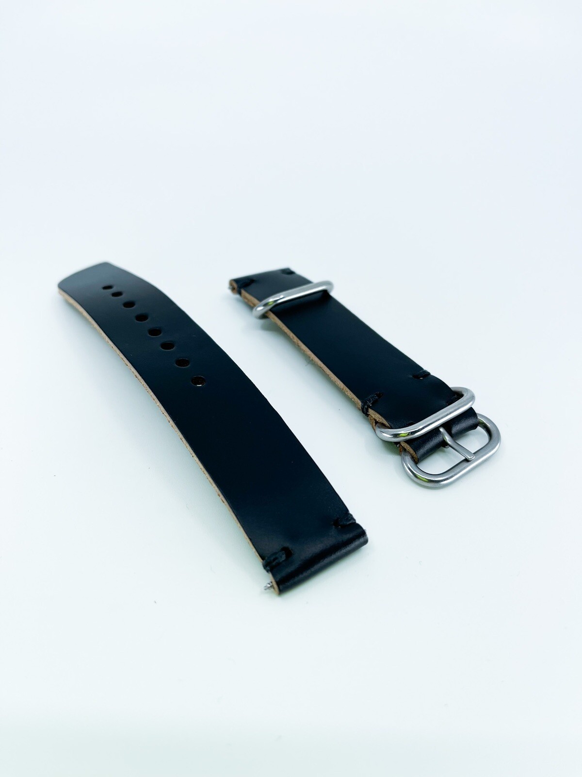 horween black chromexcel watch strap 22mm