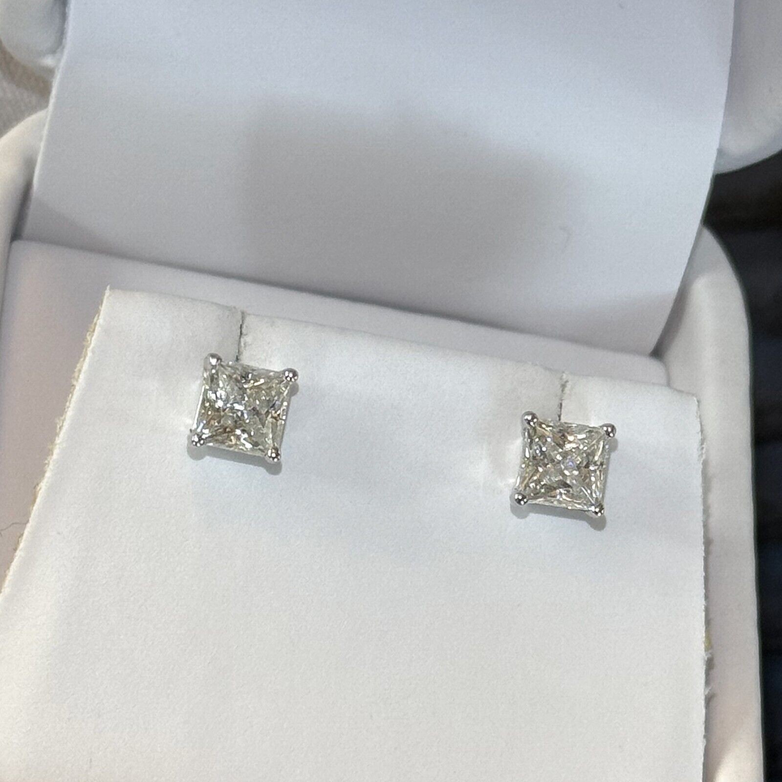 Certified VVS1 Princess Cut Moissanite Stud Earrings – 925 Silver or 14K Gold