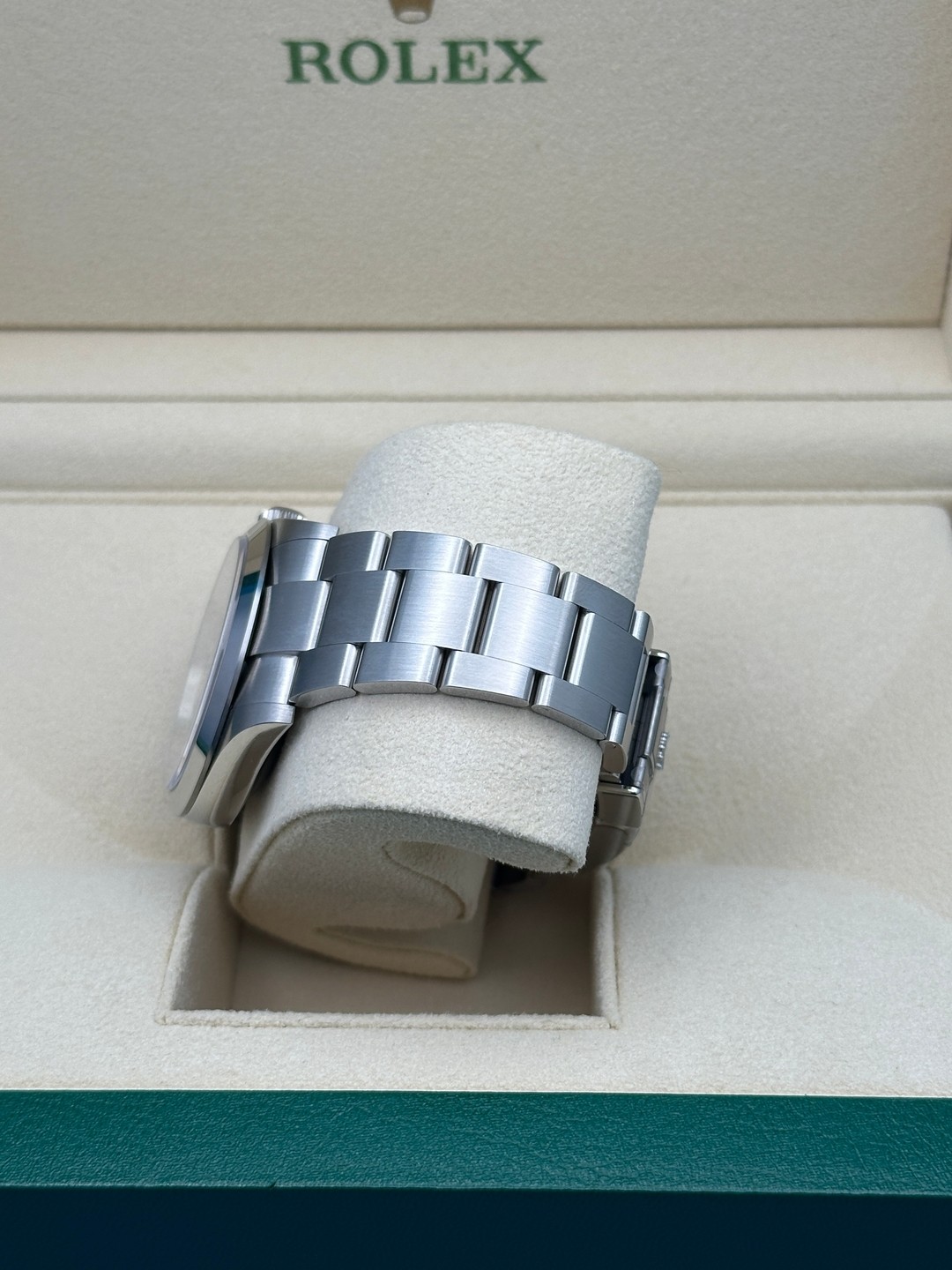 Rolex 124270 2024 Black Dial Box & Papers