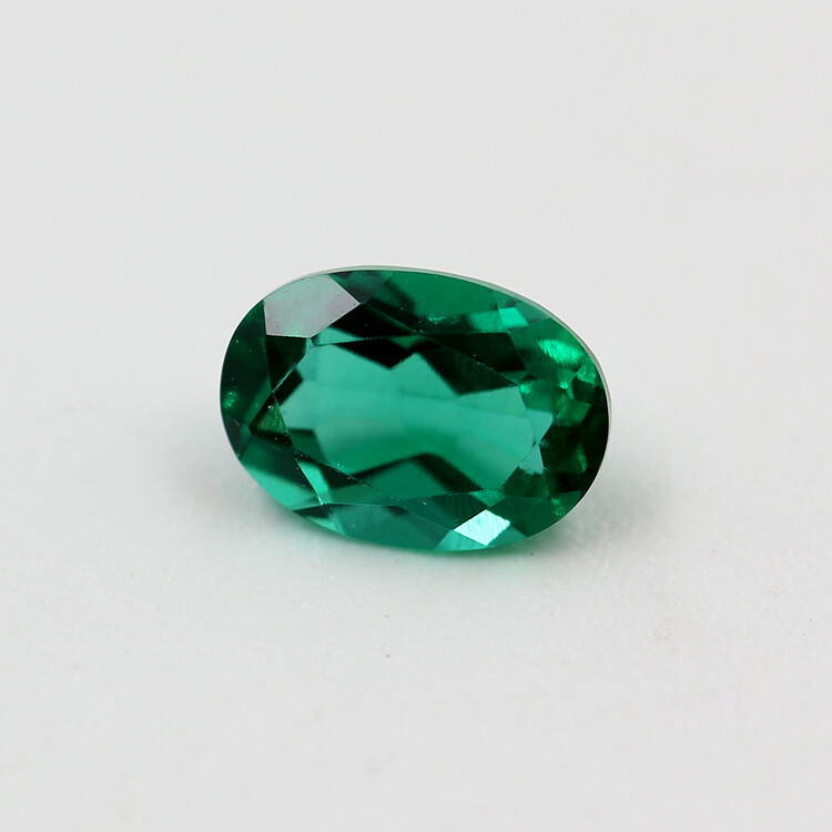 Lab-Created Oval Emerald (10x8mm – 6x4mm)