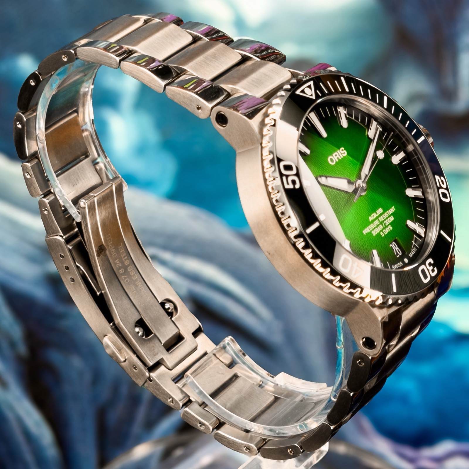 Oris Aquis Green Dial Very Good Condition Full Set 10 Yr Warranty