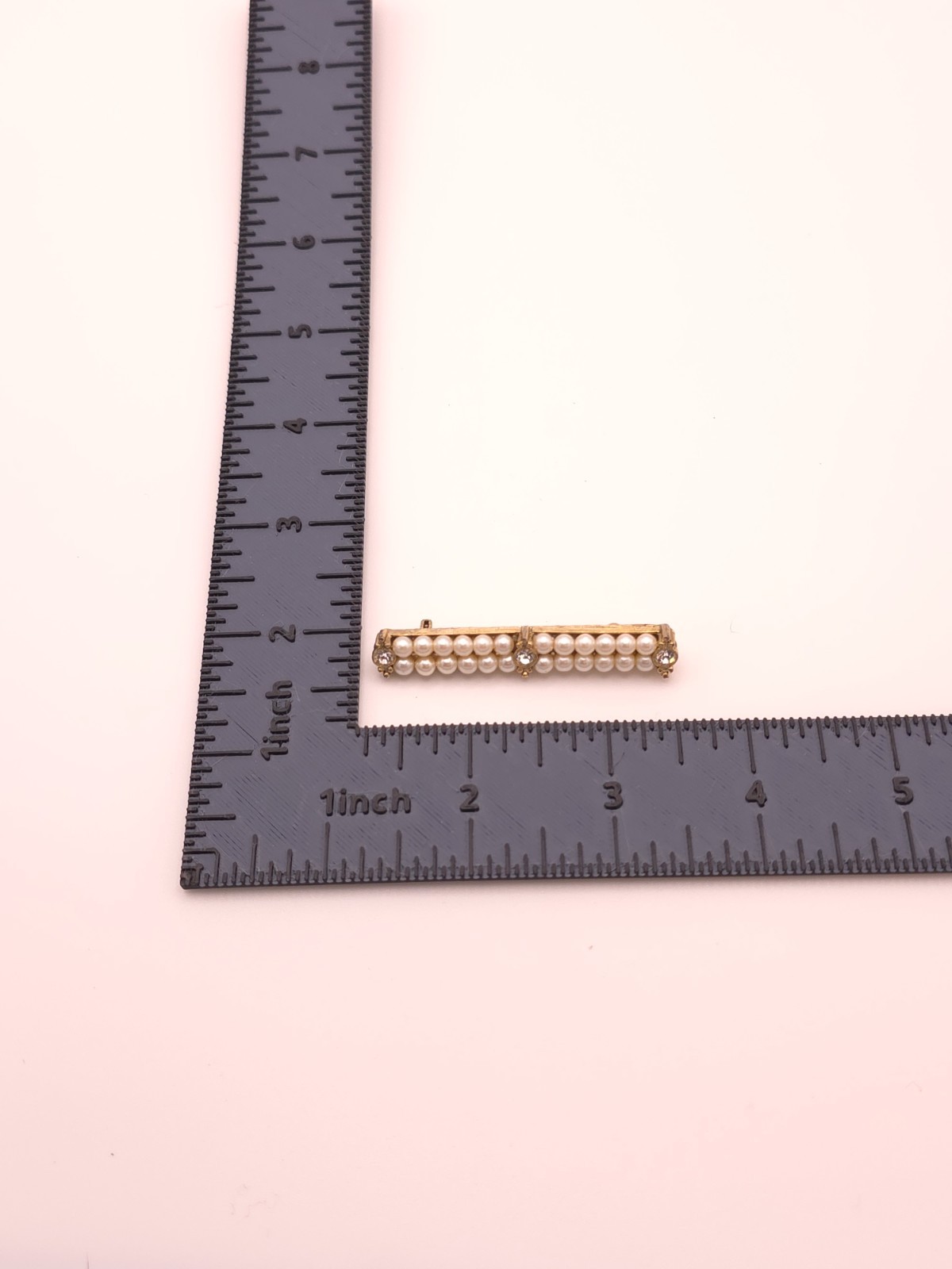 Vintage Gold Tone Bar Brooch Pin Round Simulated Pearl & Clear Rhinestone