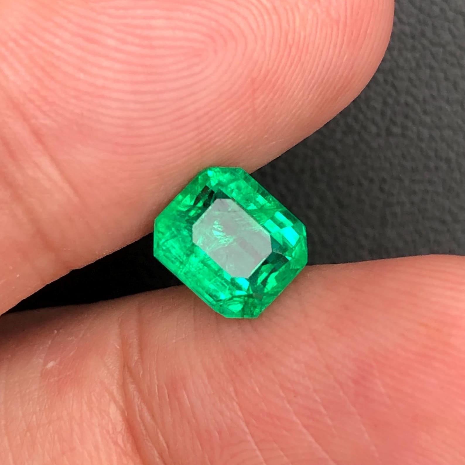 Flawless Natural 4.55 Ct Green Emerald GIE Certified Emerald Cut Loose Gemstone